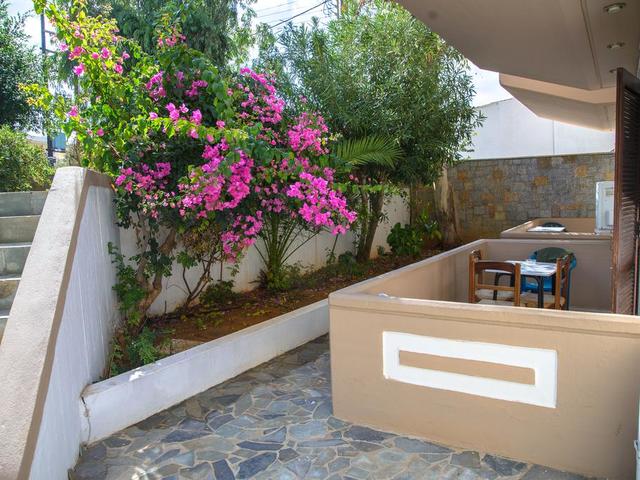 фотографии Elpida Apartments изображение №36