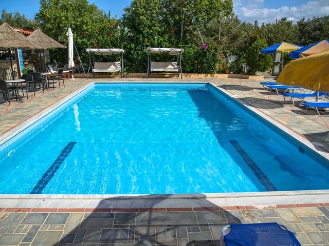 фото отеля Elpida Apartments изображение №29