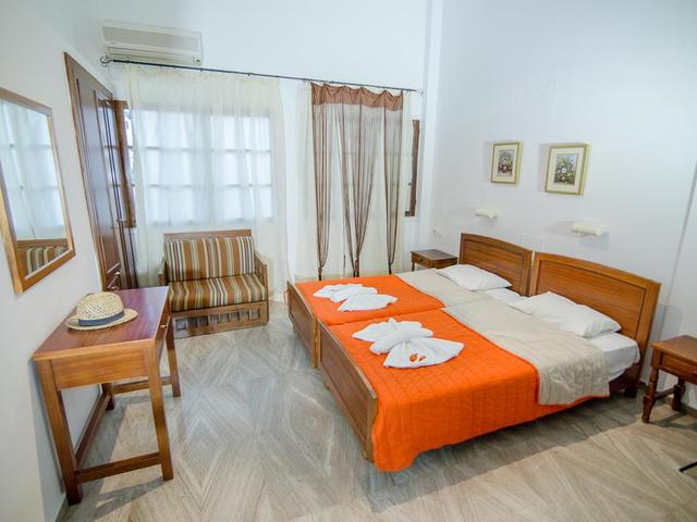 фотографии отеля Elpida Apartments изображение №15