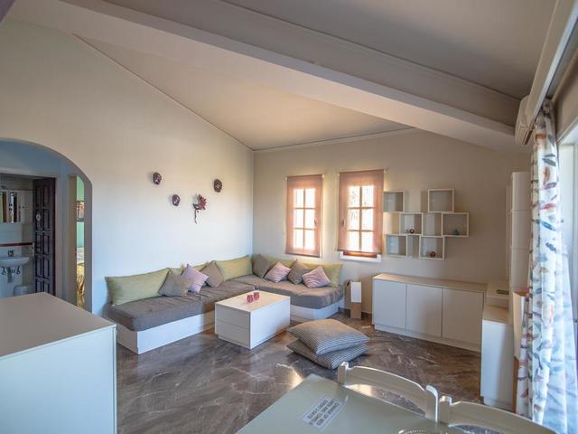 фото Elpida Apartments изображение №6