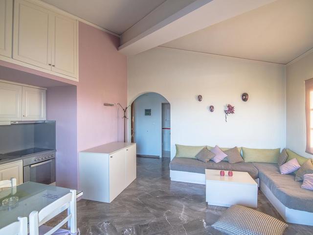 фото отеля Elpida Apartments изображение №5