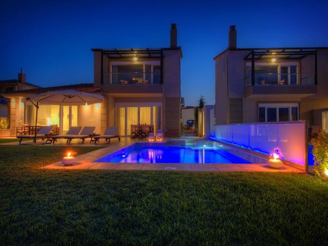фото отеля Villa Grande - Sunny Villas Hanioti Halkidiki изображение №9