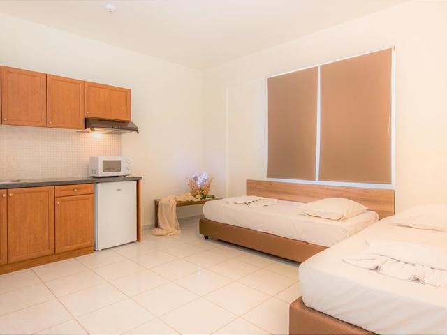 фото отеля Niriedes-Dionyssos Village изображение №13