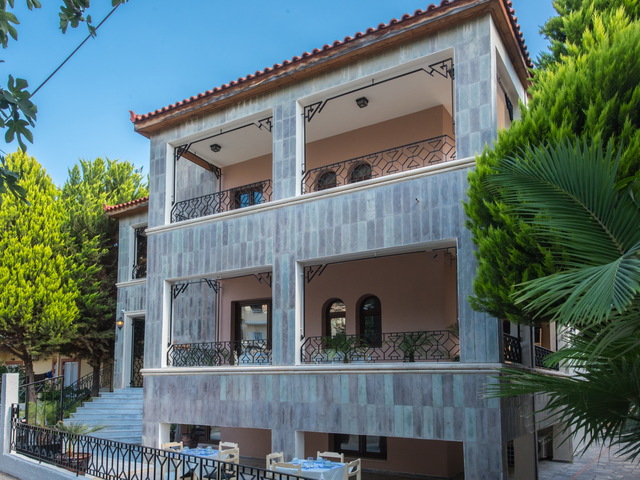 фото отеля Niriedes-Dionyssos Village изображение №5