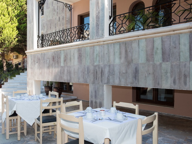 фотографии Niriedes-Dionyssos Village изображение №4