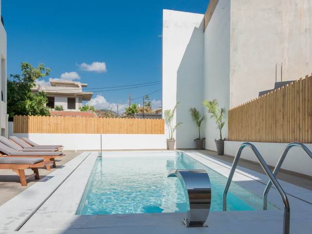 фотографии отеля Niriedes-Dionyssos Village изображение №3