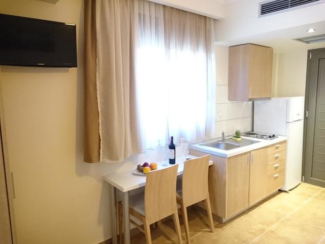 фото отеля Artemis Plaza  изображение №17