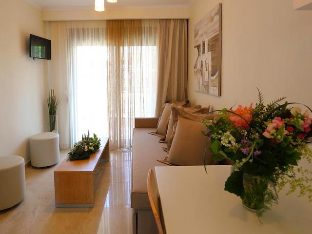 фото отеля Artemis Plaza  изображение №5