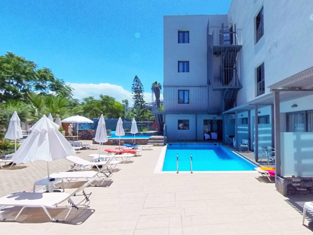 фото отеля Pollis изображение №1