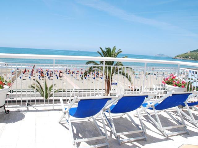 фотографии отеля Villa Eleonora изображение №35