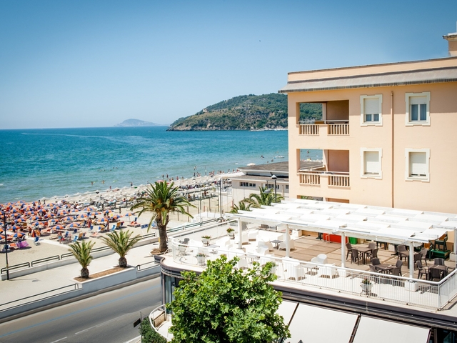 фотографии отеля Villa Eleonora изображение №3