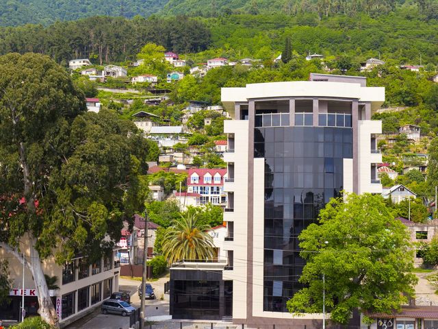 Гранд Отель Гагра (Grand Hotel Gagra)