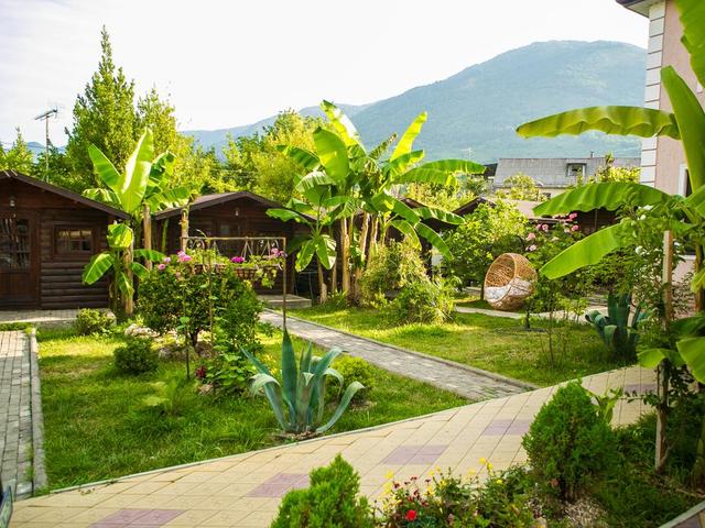 Коттеджи В Гагре (Cottages In Gagra)
