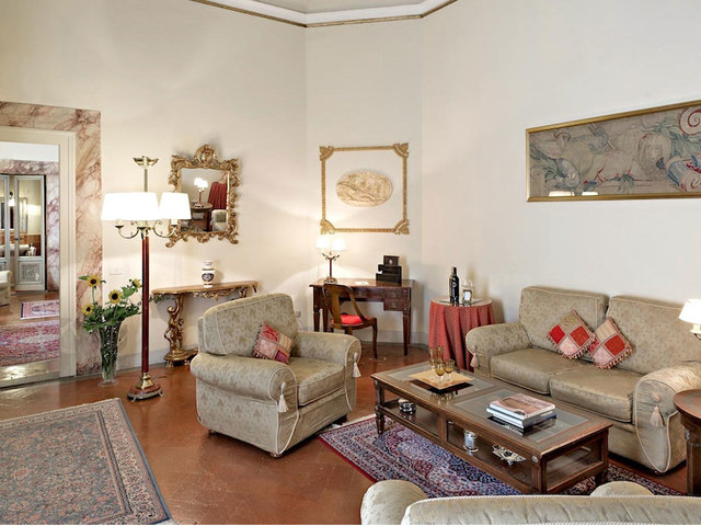 фотографии Palazzo Magnani Feroni изображение №12