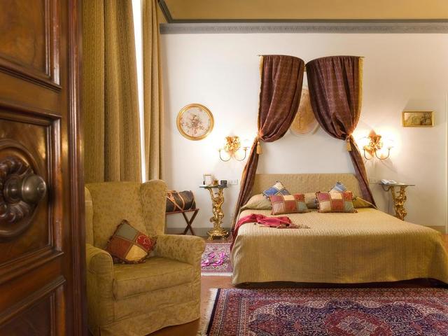 фото Palazzo Magnani Feroni изображение №6
