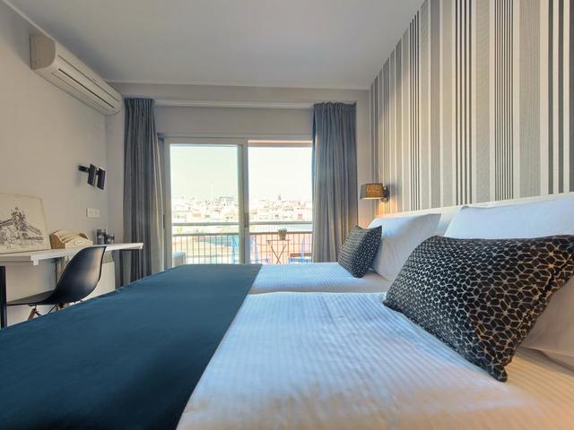 фотографии New Hotel Colon изображение №20