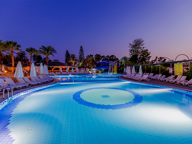 фото Holiday Park Resort изображение №42