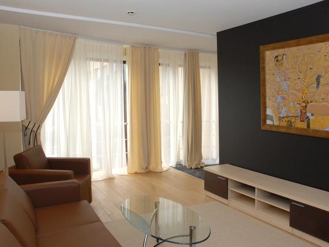 фото Виктория (Victoria) изображение №6