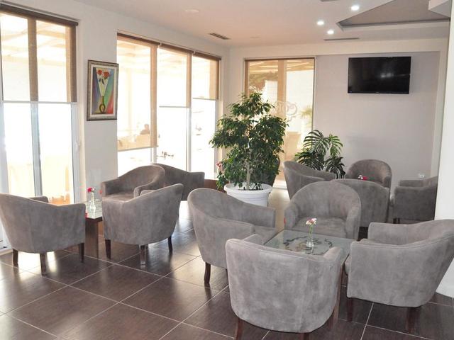фото Coral Hotel & Resort изображение №6