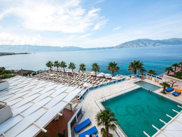 фото Coral Hotel & Resort изображение №2