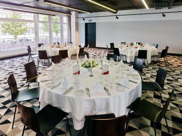 фотографии Azimut Hotel Munich (ex. Munchen City Ost) изображение №24