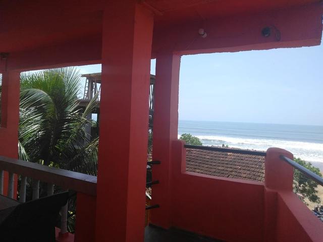 фотографии отеля Red Rock Beach Hotel изображение №11