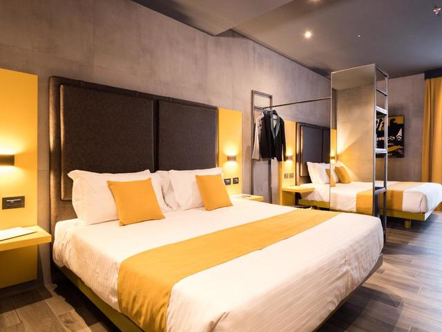 фотографии J24 Hotel Milano изображение №16