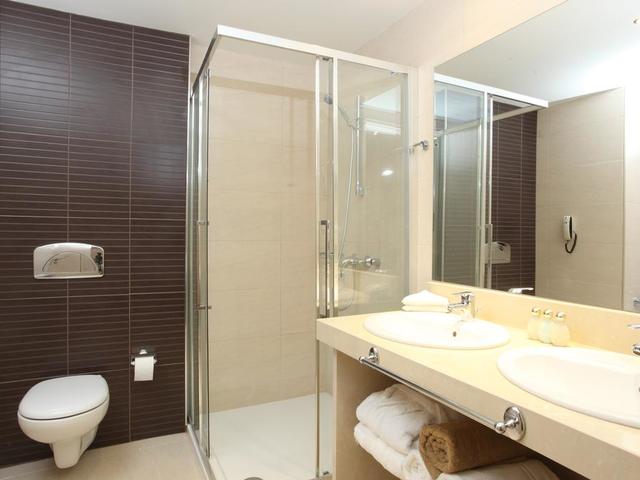 фото отеля Levante Beach Resort изображение №21