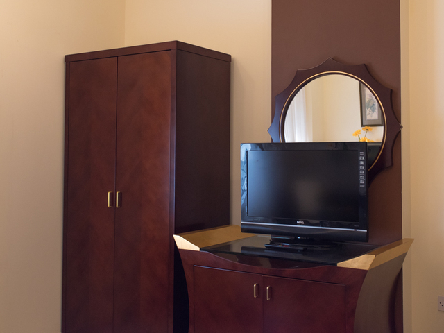 фотографии Royal Crown Suites изображение №32