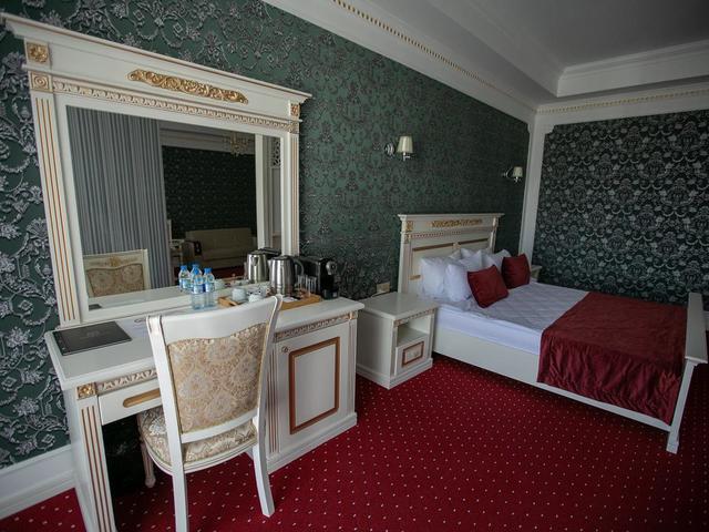 http://Premier%20Palace