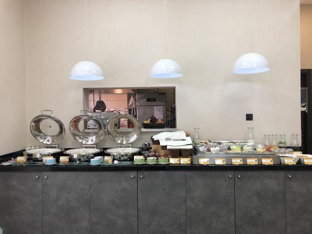 фото отеля Time Express Al Khan изображение №25