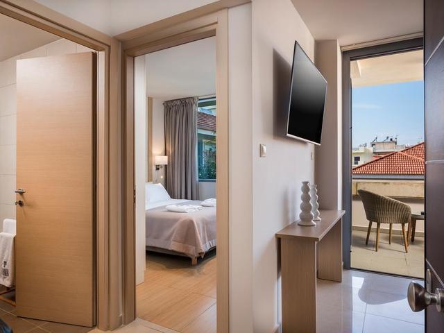 фото Trianon Luxury Apartments and Suites изображение №26