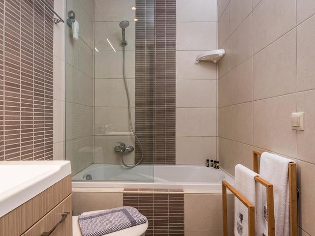 фото отеля Trianon Luxury Apartments and Suites изображение №25