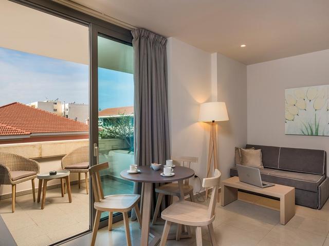фотографии Trianon Luxury Apartments and Suites изображение №24