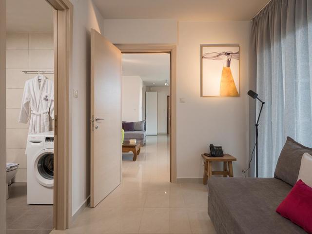 фото Trianon Luxury Apartments and Suites изображение №18