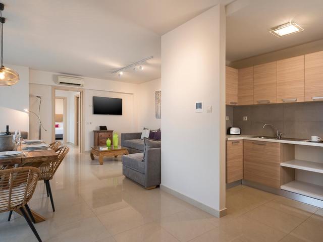 фотографии отеля Trianon Luxury Apartments and Suites изображение №11