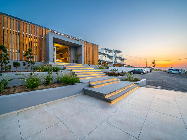 фотографии отеля Harmony Crest Resort изображение №31