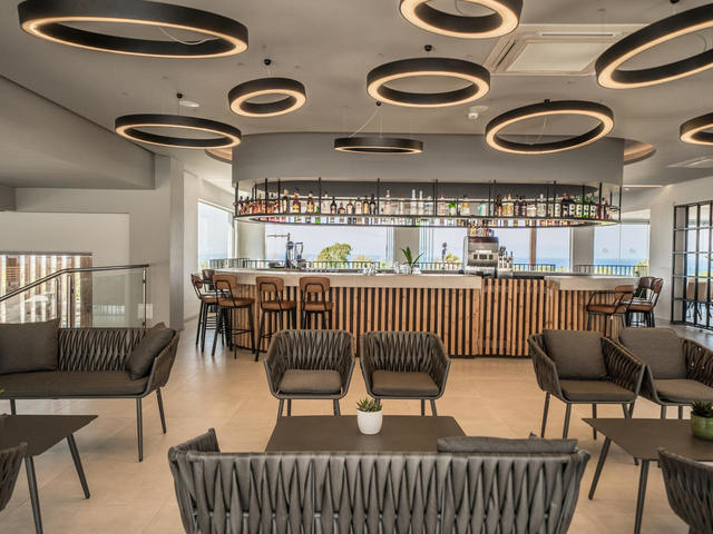 фото отеля Harmony Crest Resort изображение №29