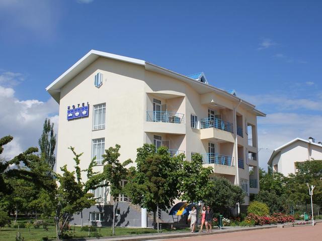 фото отеля Три короны (Tri korony) изображение №1