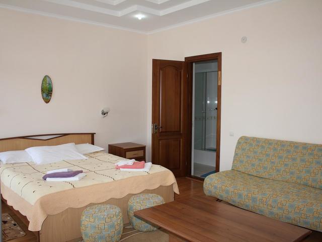 фото отеля Три короны (Tri korony) изображение №9