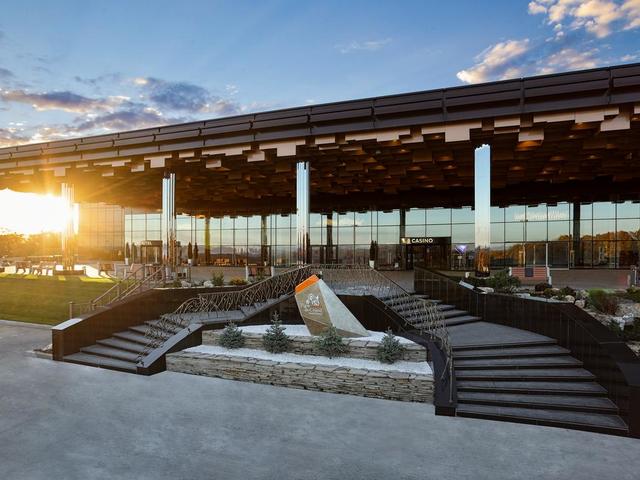 фото отеля Tigre de Cristal Resort & Casino (Тигре де Кристал Резорт и Казино) изображение №1