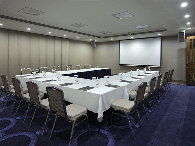 фото DoubleTree by Hilton Istanbul Esentepe (ex. Biz Cevahir Hotel Istanbul) изображение №18