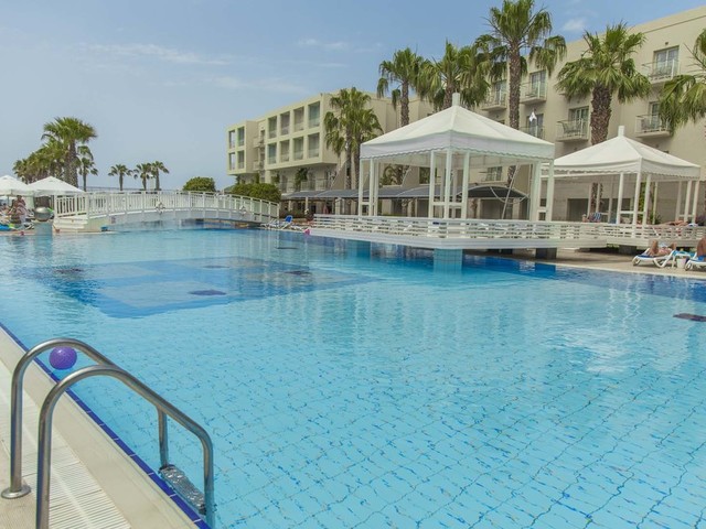 фотографии отеля La Blanche Resort & Spa изображение №47