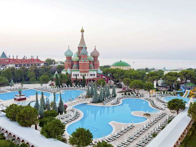 фото отеля Kremlin Palace (ex. Pgs Kremlin Palace; Wow Kremlin Palace Hotel) изображение №1