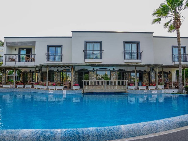 фото отеля Amilla Beach Resort (ex. Costa 3S Beach; No 61) изображение №1
