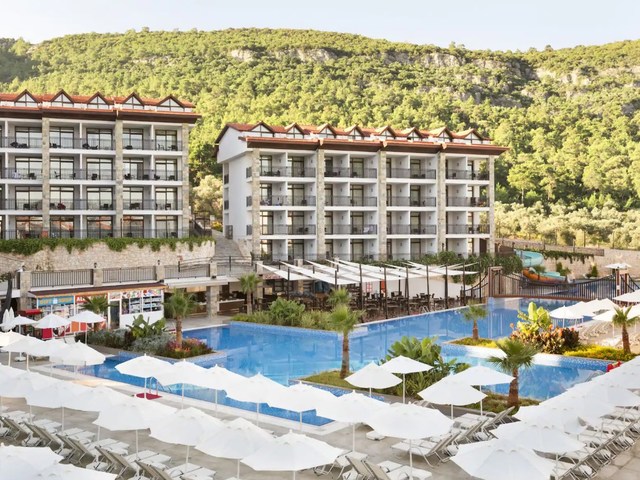 Ramada Resort by Wyndham Akbuk