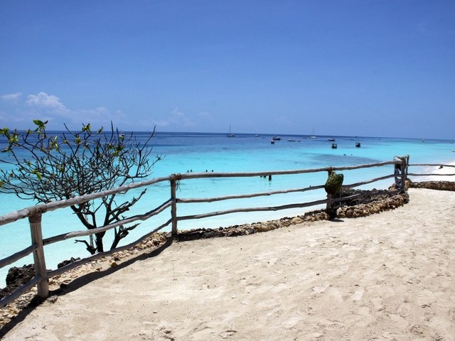 Занзибар отель Gili