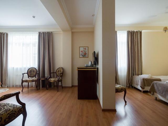 фото Green Hosta (Грин Хоста) изображение №22