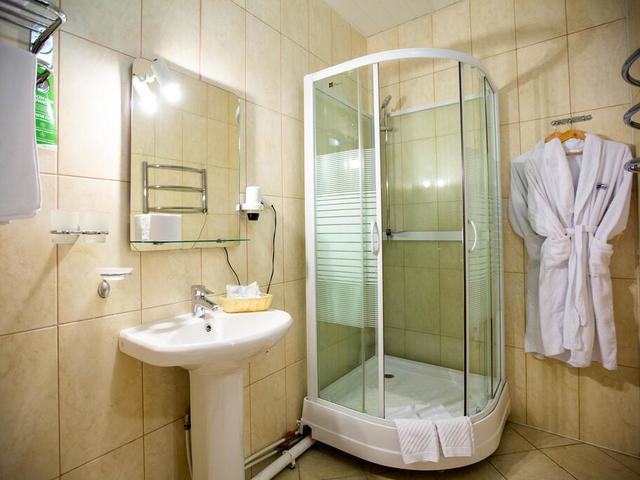 фото 40-й меридиан Яхт-клуб (40-i Meridian yacht club) изображение №26