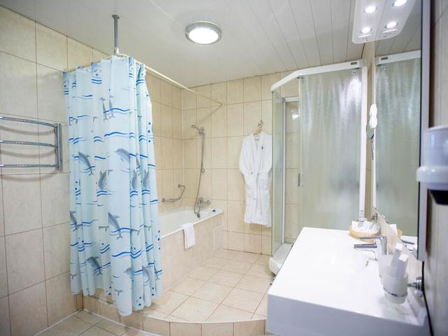 фото отеля 40-й меридиан Яхт-клуб (40-i Meridian yacht club) изображение №17